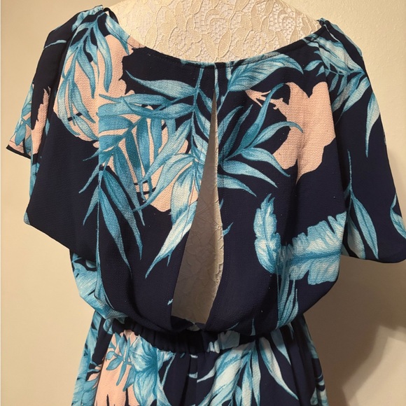 Tropical Leaf Print Shorts Romper or swim suit cover - Picture 6 of 8